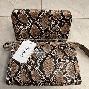 Guess makeup bags set of 2